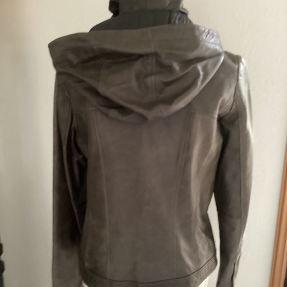 Bernardo Leather Hooded Drawstring Gather Collar Jacket - Picture 3 of 9